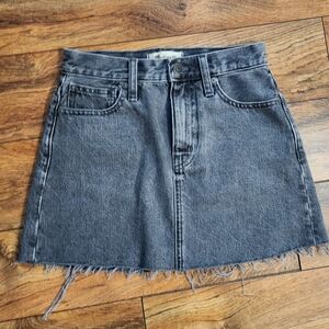 Madewell Gray Frayed Hem Mini Skirt, Size 23